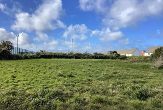 Up to 60 new homes have been given outline permission to be built next to Hayle Football Club (Image: Cornwall Council)